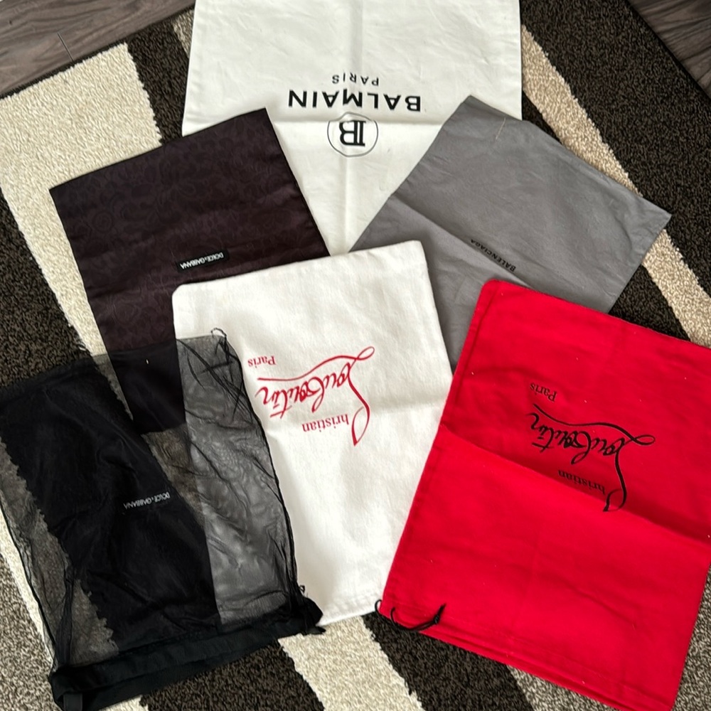 Shoes, dust bags